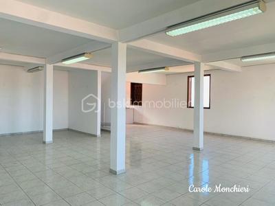 Local commercial - 108 m² - 1 pièce