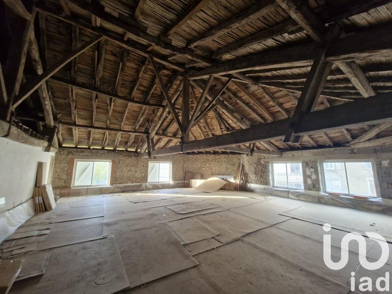 Maison - 560 m² - 10 pièces