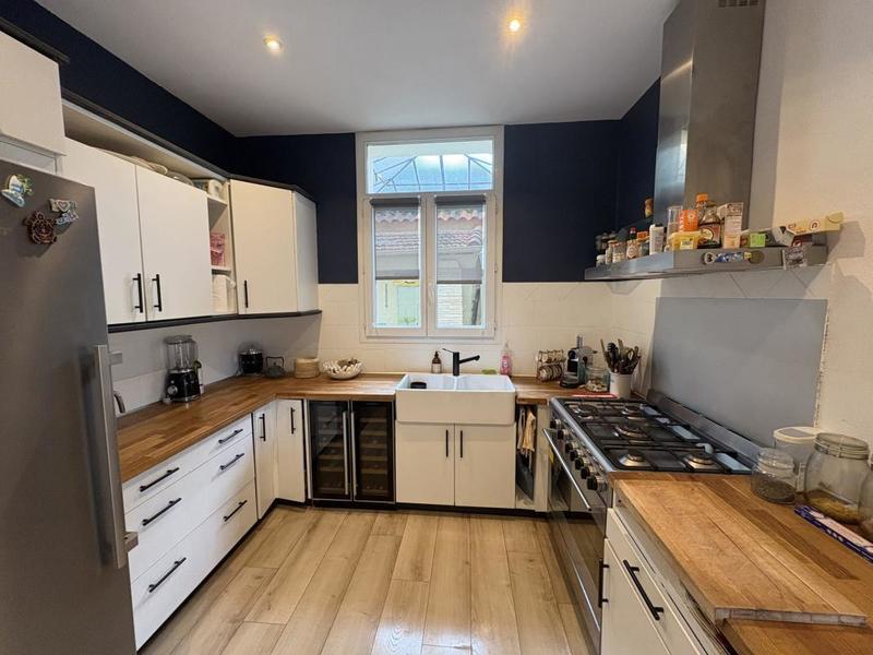 Appartement - 100 m² - 5 pièces