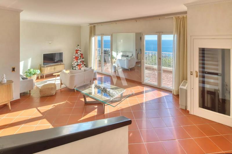 Villa - 165 m² - 6 pièces