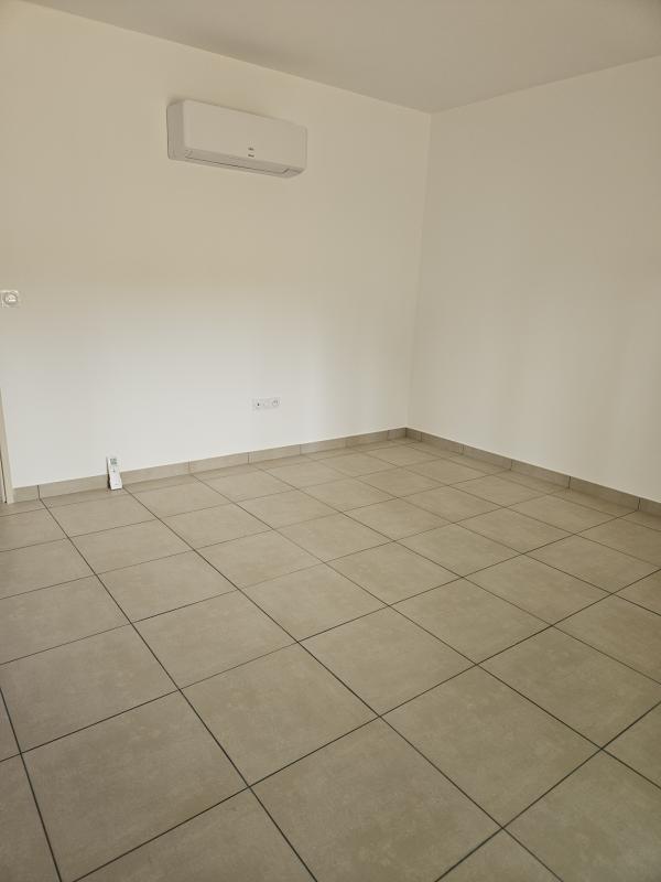 Villa - 90 m² - 4 pièces