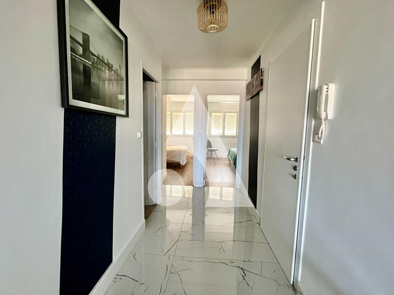 Appartement - 75 m² - 3 pièces