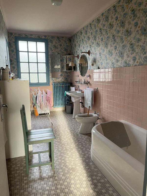 Maison - 200 m² - 10 pièces