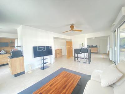 Appartement - 98 m² - 4 pièces