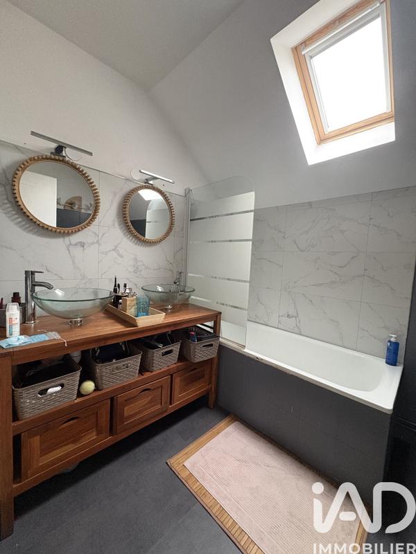 Maison - 94 m² - 4 pièces