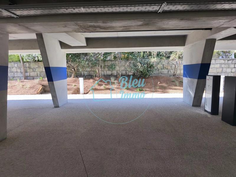 Appartement - 77 m² - 3 pièces