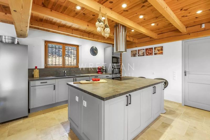 Villa - 172 m² - 6 pièces