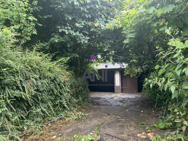 Maison - 270 m² - 11 pièces