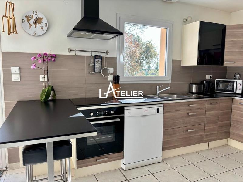 Maison - 97 m² - 5 pièces