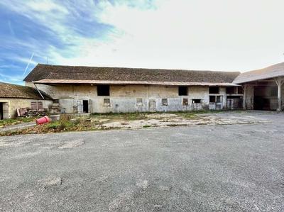 Maison traditionnelle - 200 m² - 8 pièces