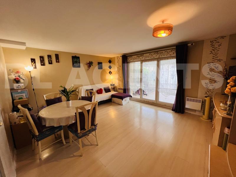 Maison - 91 m² - 5 pièces