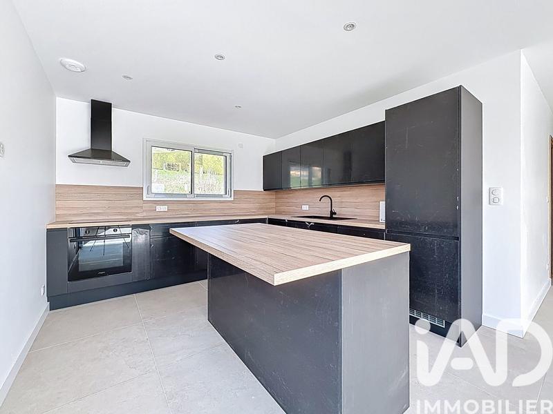 Maison - 116 m² - 6 pièces