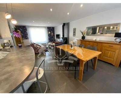 Maison - 140 m² - 4 pièces