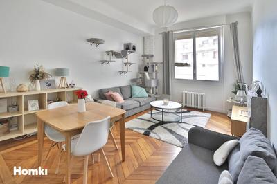 Appartement - 77 m² - 3 pièces