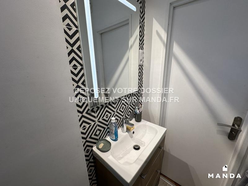 Chambre - 15 m² - 6 pièces