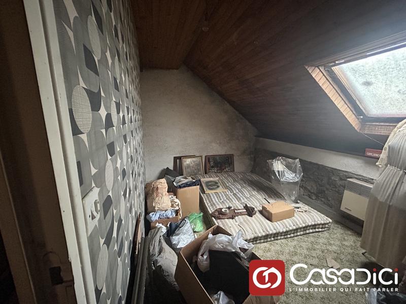 Maison - 97 m² - 7 pièces