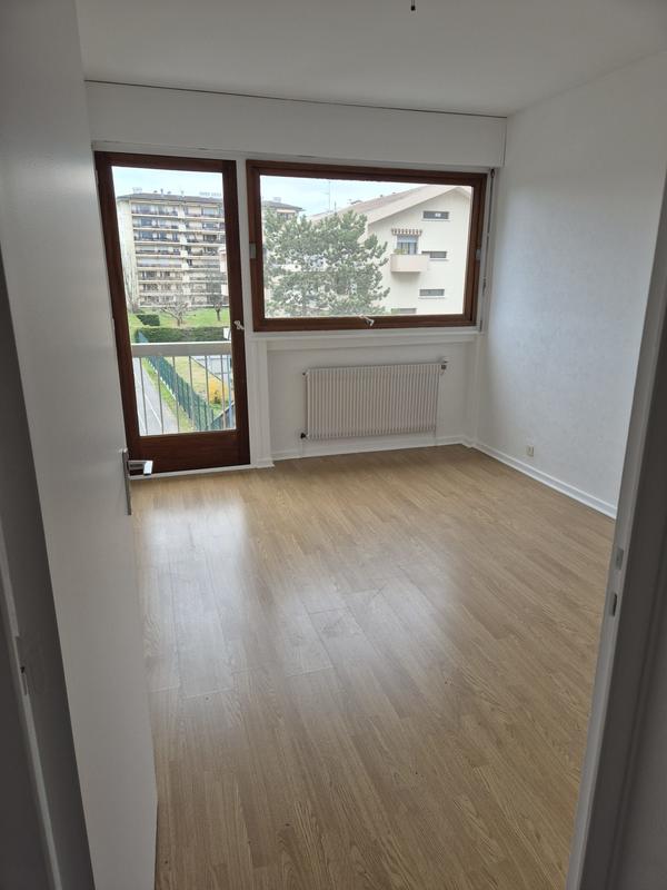 Appartement - 80 m² - 3 pièces