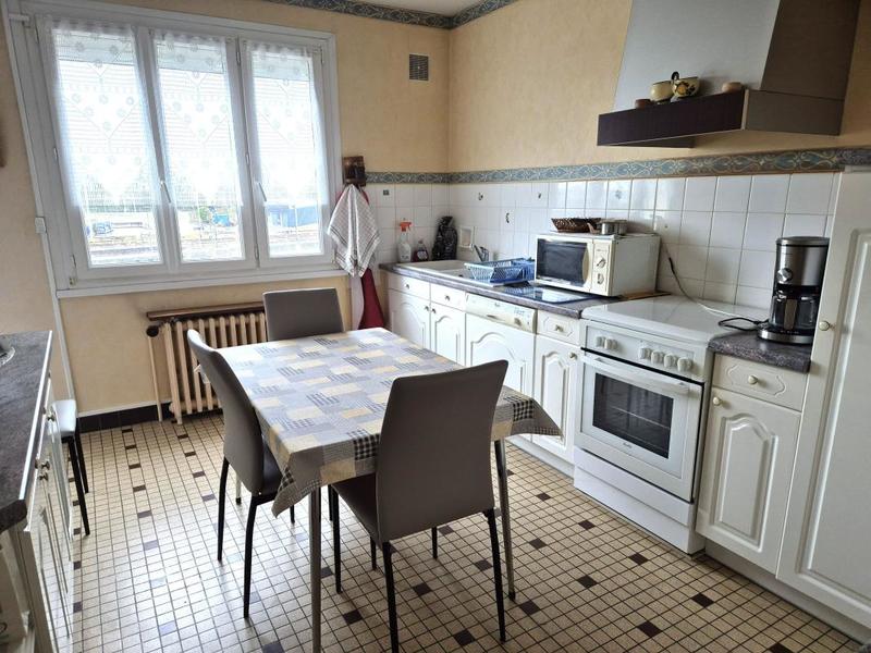Maison - 104 m² - 5 pièces