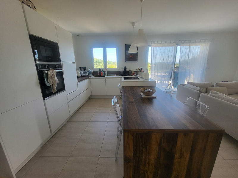 Maison - 93 m² - 4 pièces