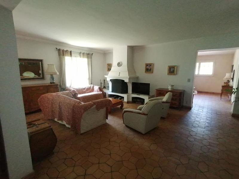 Maison - 328 m² - 7 pièces