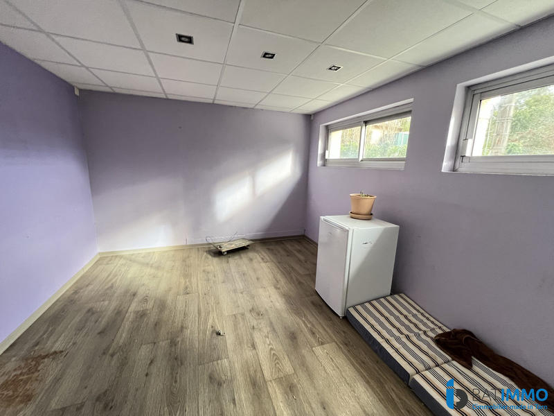 Local d'activités - 740 m²