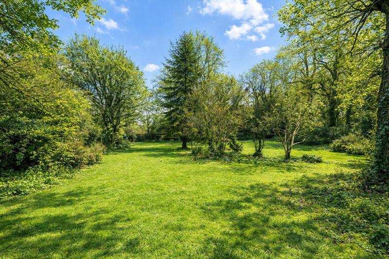 Propriété - 193 m² - 9 pièces