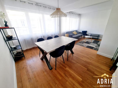 Appartement - 95 m² - 5 pièces