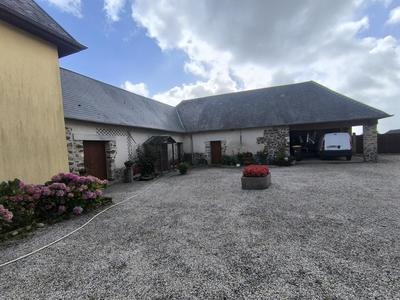 Maison - 151 m² - 6 pièces