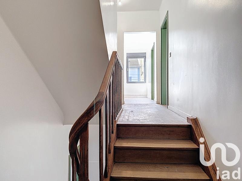 Maison - 207 m² - 8 pièces