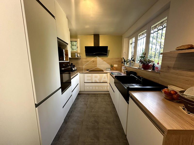 Maison - 138 m² - 6 pièces