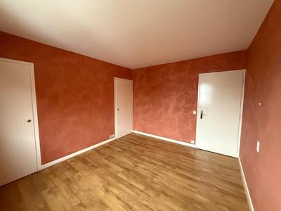 Appartement - 92 m² - 5 pièces
