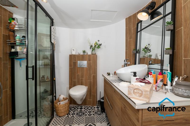 Maison - 175 m² - 7 pièces