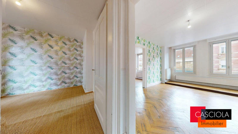 Appartement - 80 m² - 4 pièces