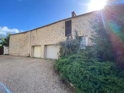 Maison - 100 m² - 4 pièces