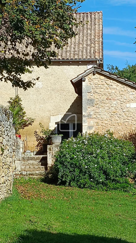 Maison - 195 m² - 6 pièces