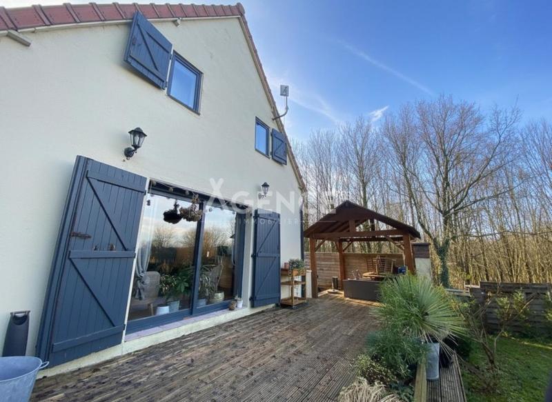 Maison - 221 m² - 7 pièces