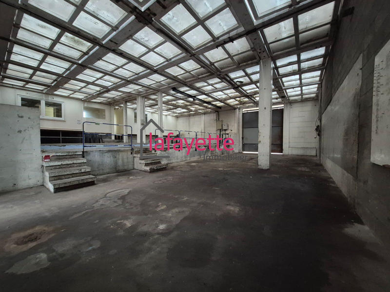 Entrepôt - 200 m²