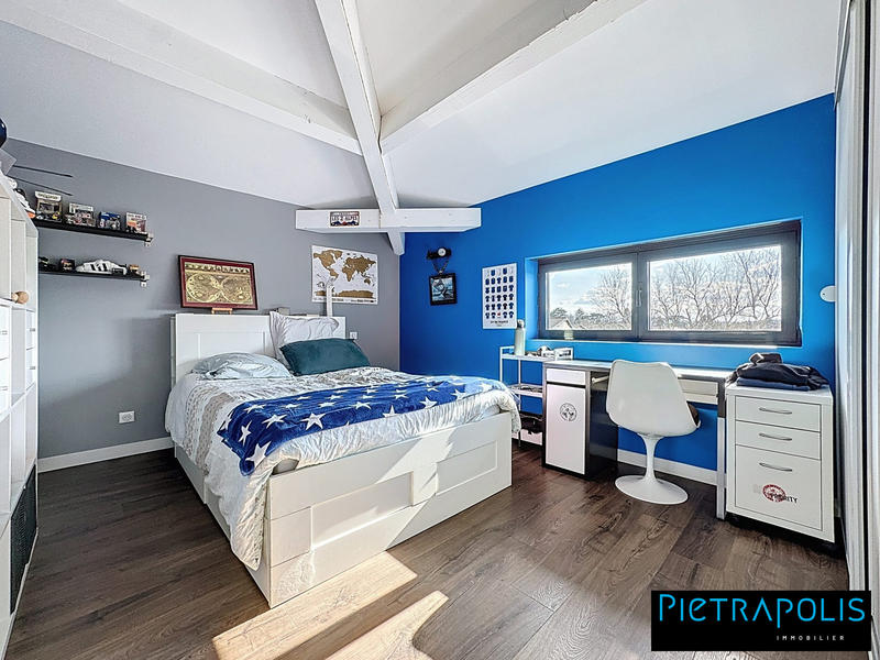 Maison contemporaine - 322 m² - 8 pièces