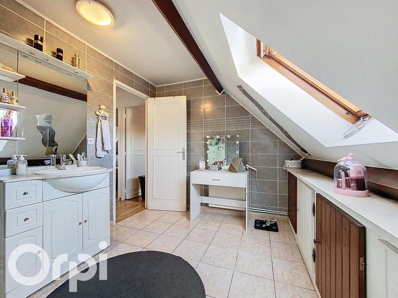 Maison - 168 m² - 6 pièces