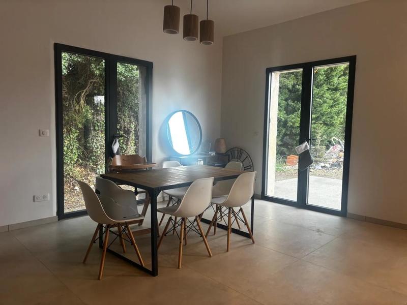Maison - 170 m² - 5 pièces