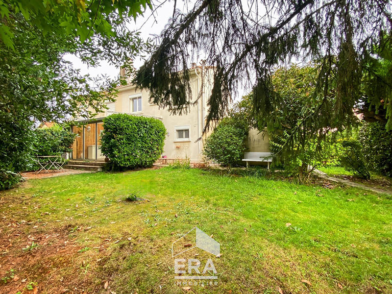 Maison - 90 m² - 5 pièces