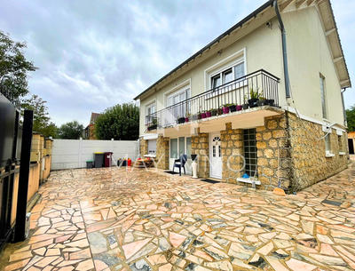 Maison - 175 m² - 7 pièces