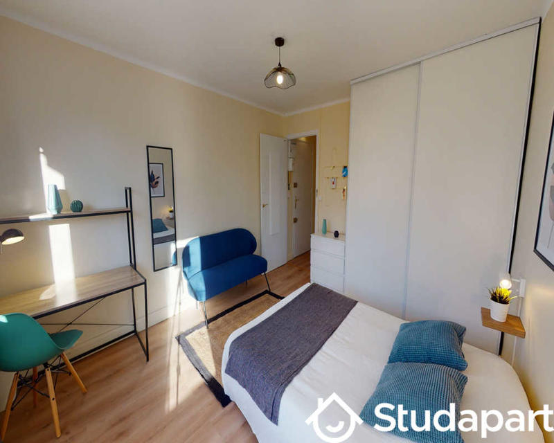 Chambre - 60 m² - 1 pièce