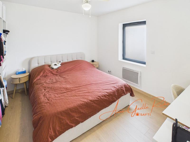 Maison - 210 m² - 6 pièces