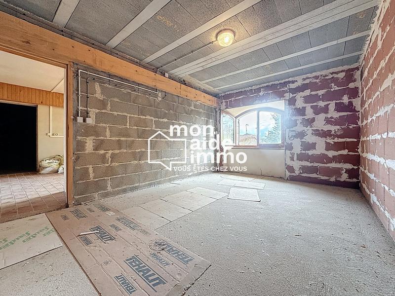 Maison - 355 m² - 10 pièces