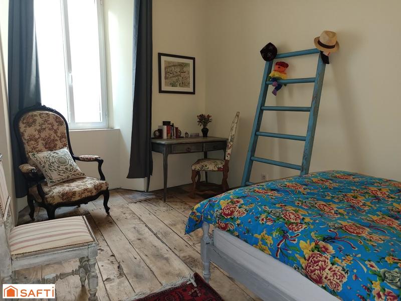 Maison - 380 m² - 11 pièces