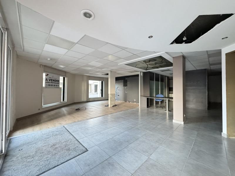 Local commercial - 121 m²