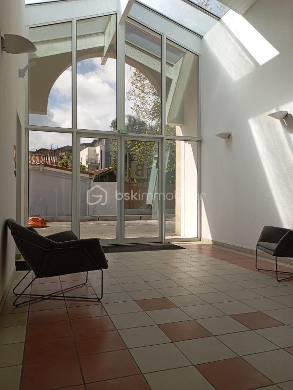 Bureau - 41 m² - 2 pièces