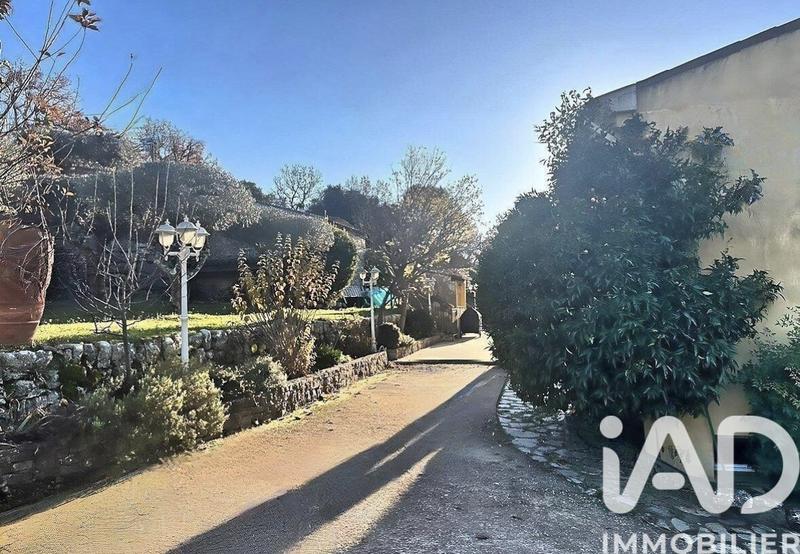 Maison - 147 m² - 6 pièces