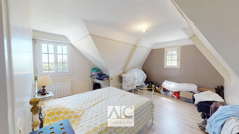 Maison - 152 m² - 7 pièces